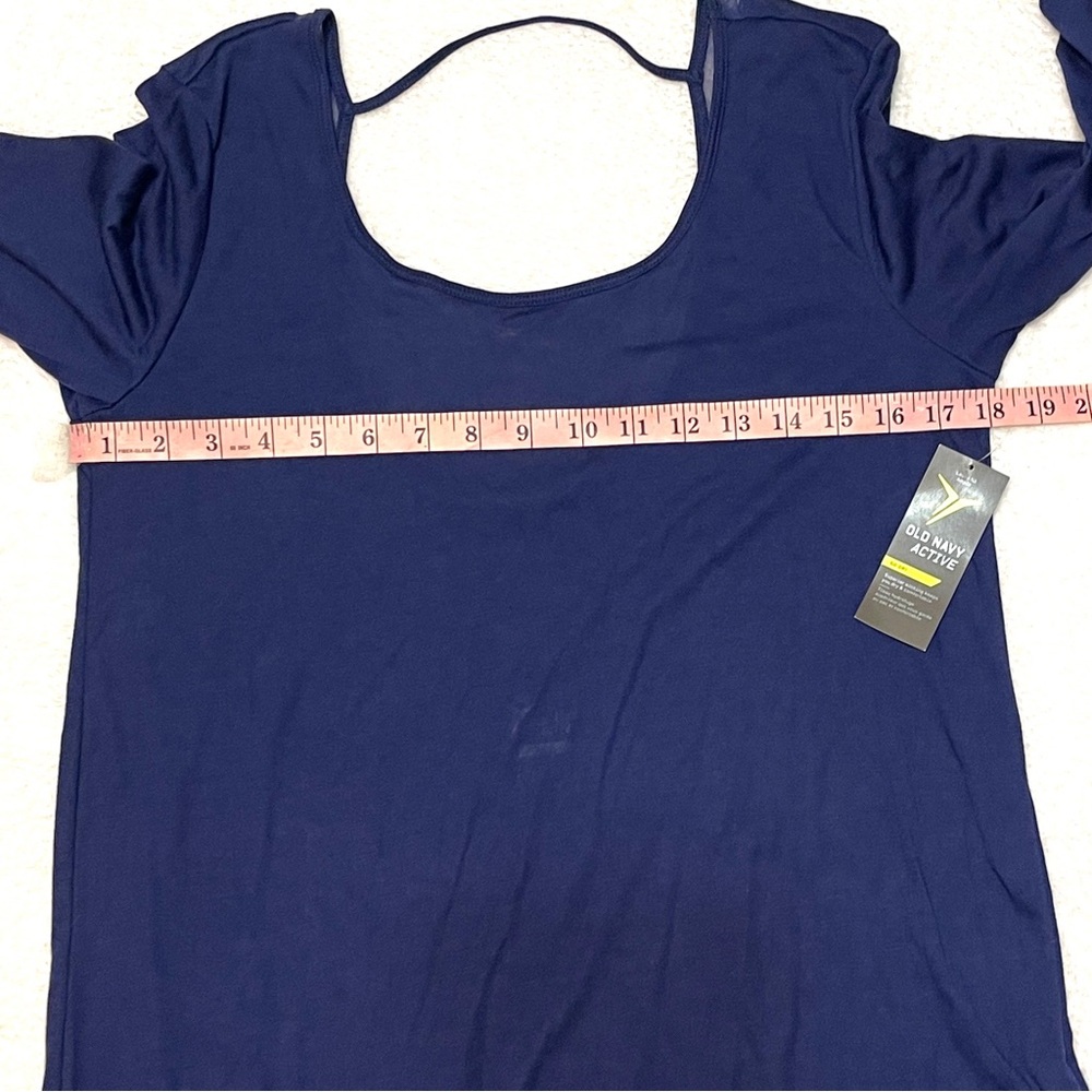 NWT Old Navy Active Lightweight Loose Long Sleeve Workout Top Shirt Women's S - Picture 4 of 7